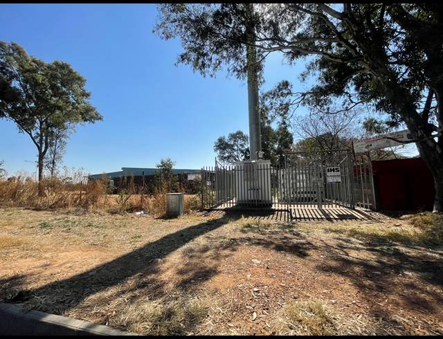 2,700M² INDUSTRIAL YARD FOR SALE IN NEW MODDER